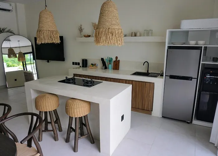 Tropical Chic Villa With Pool And Rooftop Canggu Area